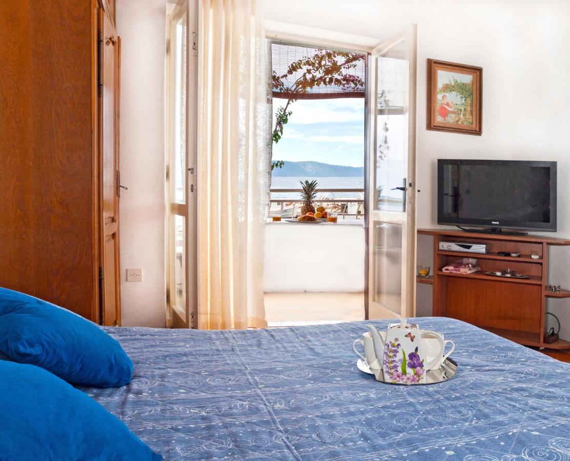 Apartmani Ines ตราสนิสเซ ภายนอก รูปภาพ